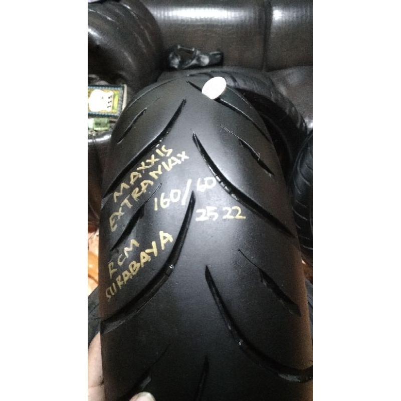Ban Maxxis Extramax 160/60 17