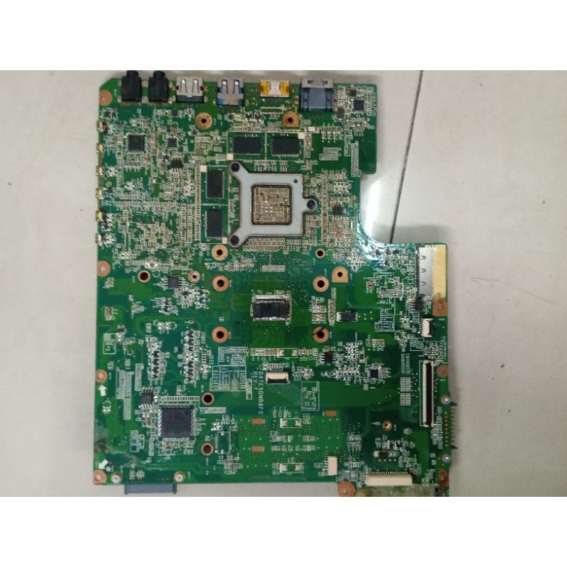 Mobo Toshiba L745