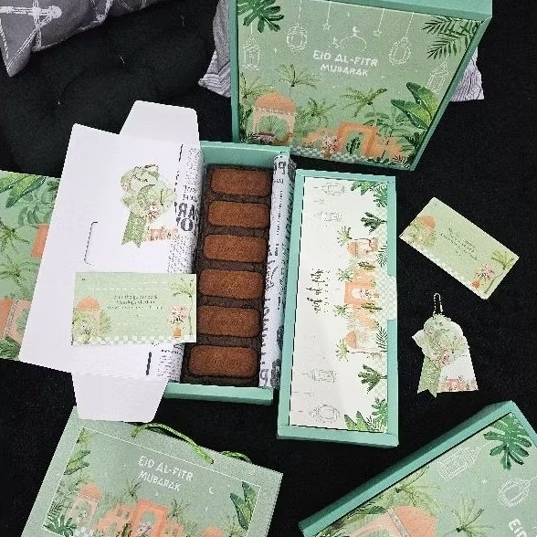 

Eid Al-Fitr Lebaran Hampers - Premium Brownies by matchamochibakes