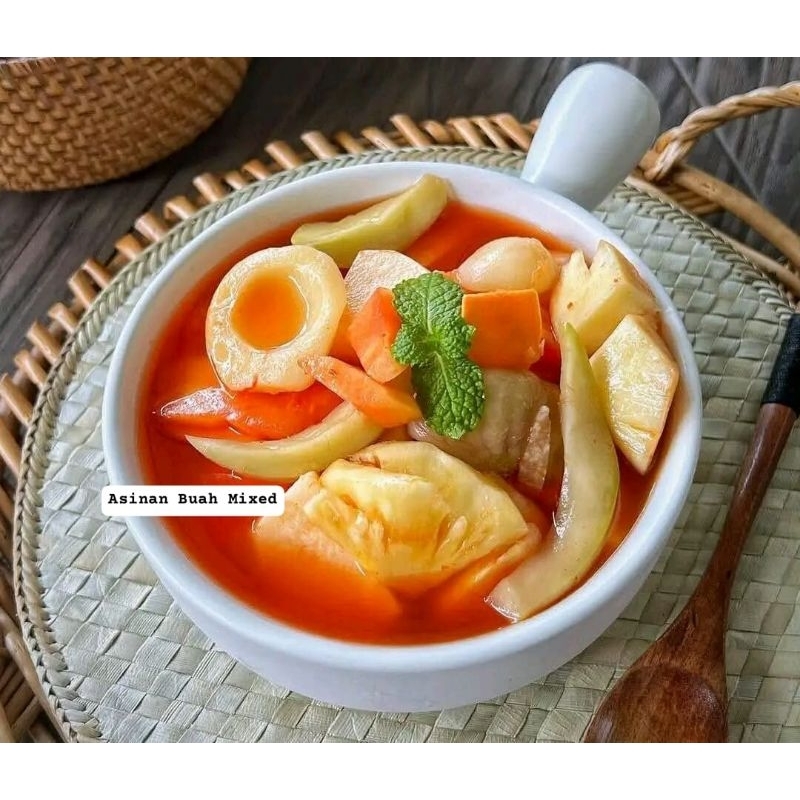 

Asinan Betawi / Asinan sayur Betawi / asinan buah mixed / asinan Betawi enak nikmat segar
