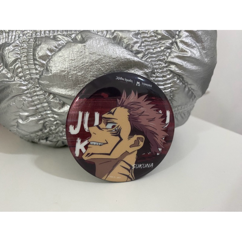 Official Tomoro Coffee x Jujutsu Kaisen Collab - Ryomen Sukuna Holo Badge