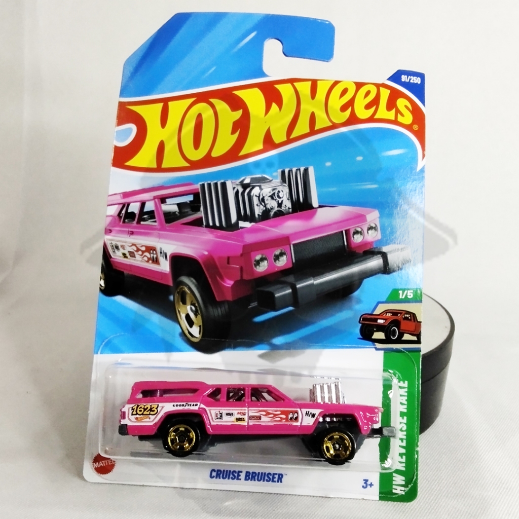 DIECAST HOTWHEELS REAL CARS CRUISE BRUISER, HOTWHEELS MOONEYES