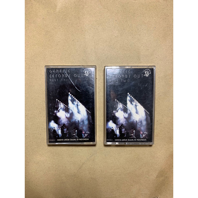 Kaset Genesis - Seconds Out Part 1 & 2