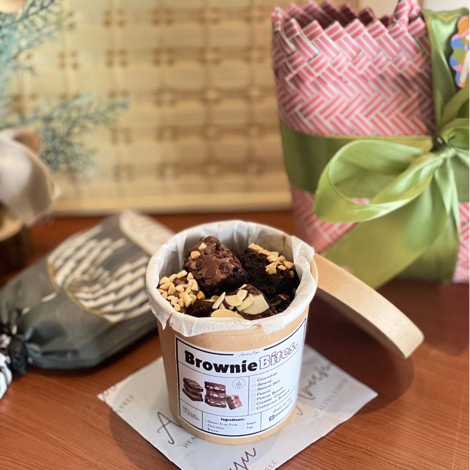

GLUTEN FREE LEBARAN HAMPERS - AL IKHLAS HAMPERS (BROWNIE BITES)