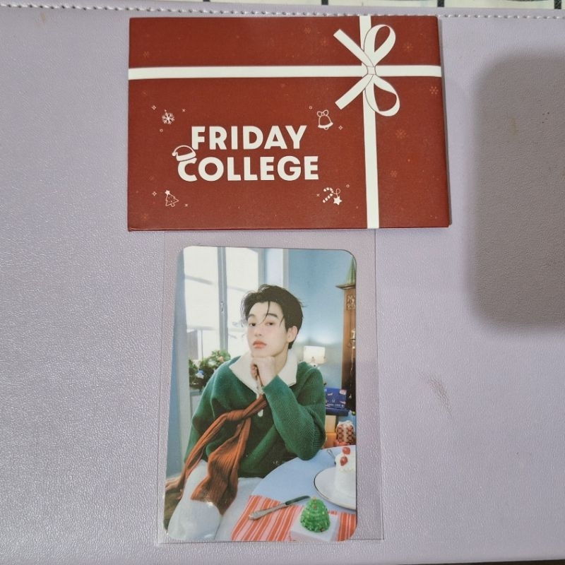 LOVESICK2024 FRIDAY COLLEGE CHRISTMAS FESTIVE KRIT EARN PHOTOCARD