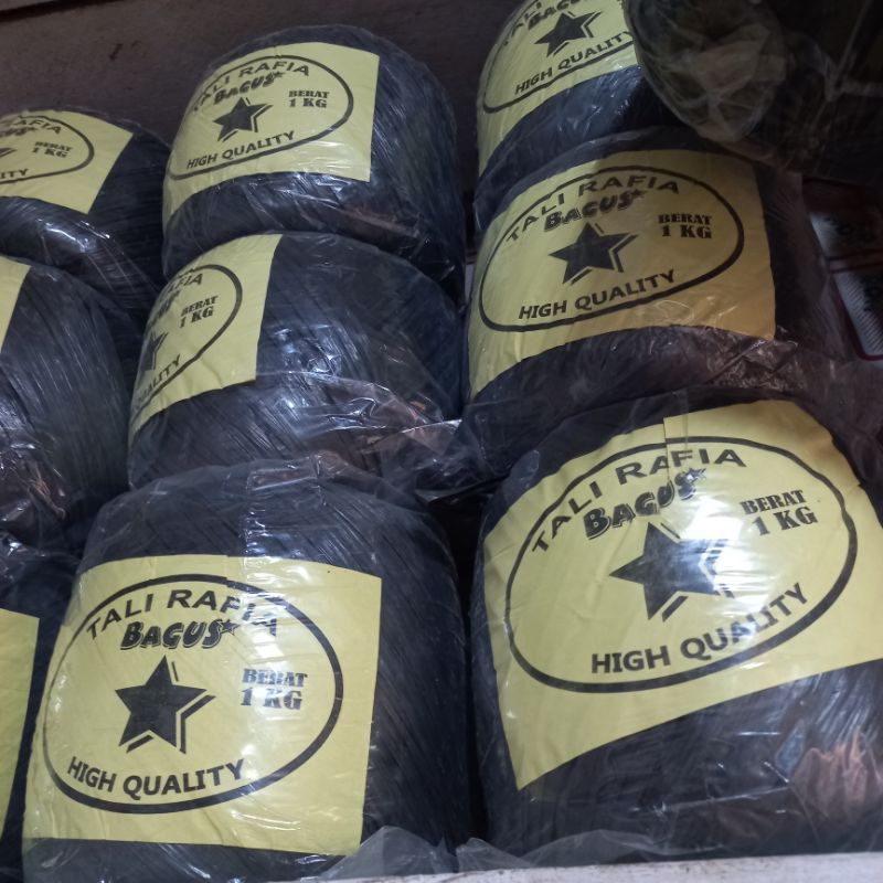 

TALI RAFIA HITAM/TALI RAFIA cap BAGUS berat 1kg / kuat dan Tebal