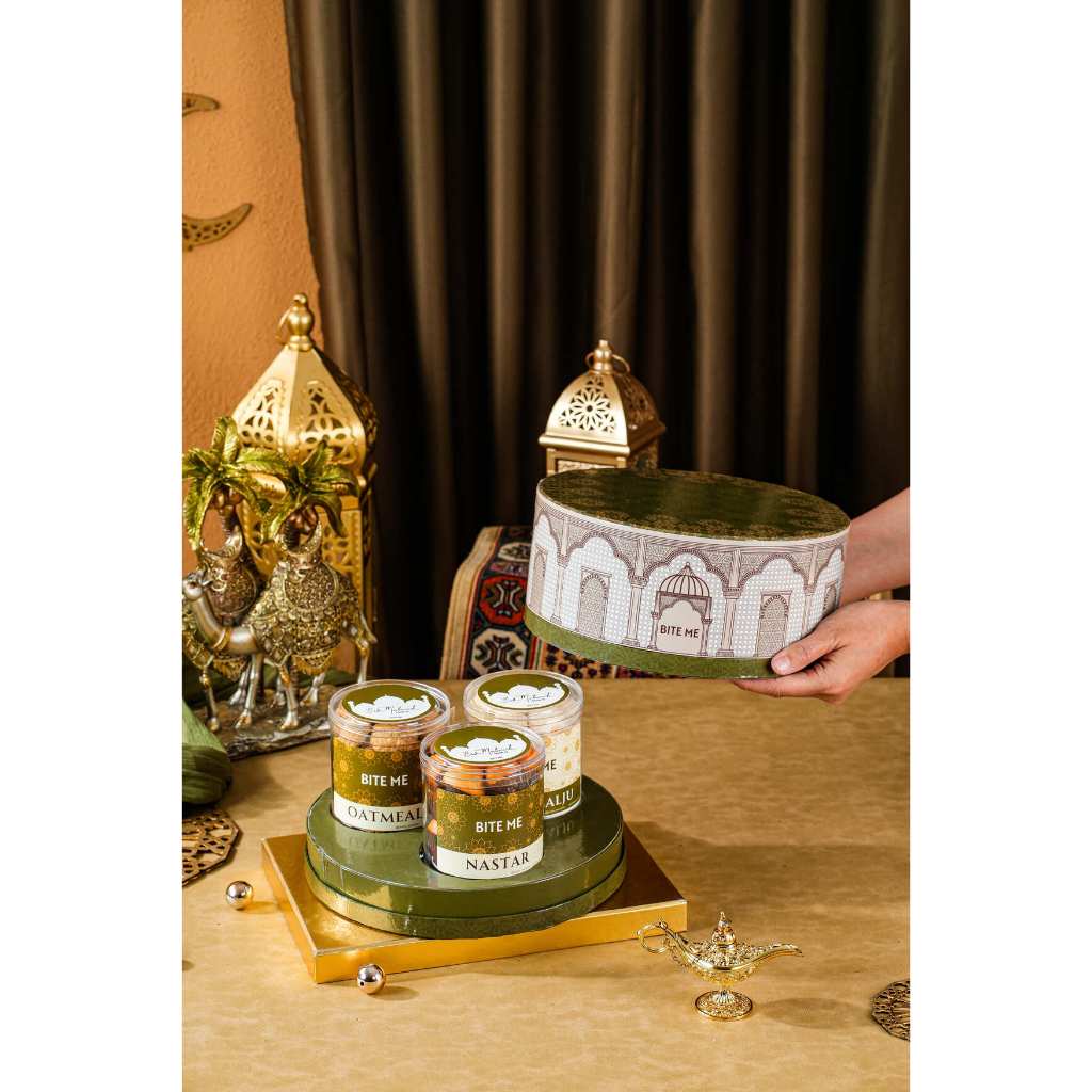 

Fitrah Hampers (Kue Kering isi 3 Lebaran 2025) / Eid Hampers / Parcel Lebaran