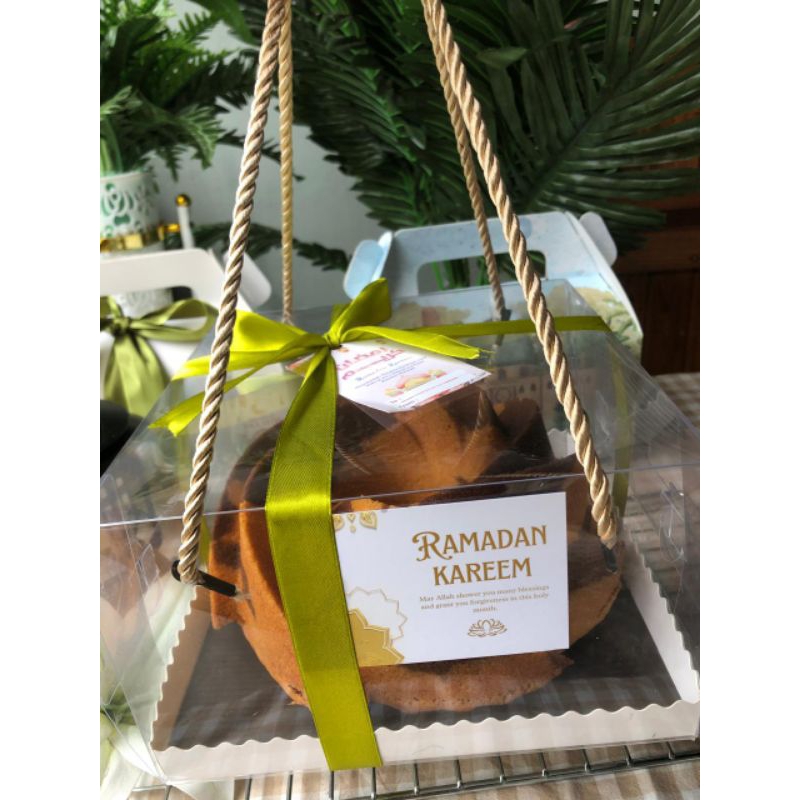

HAMPERS LEBARAN