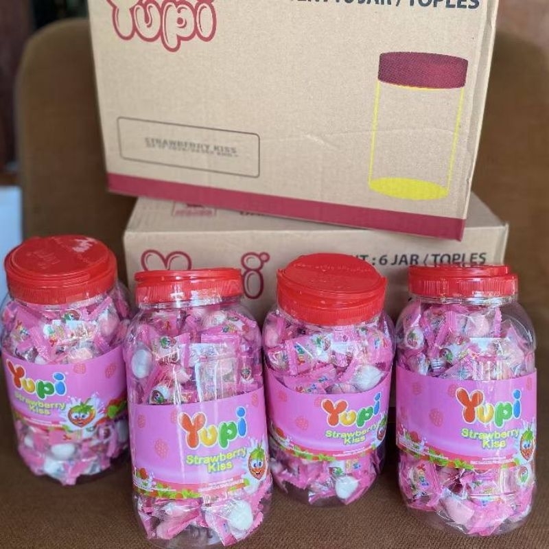 

Yupi toples love pink