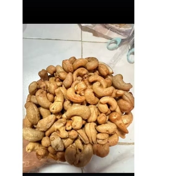 

Kacang mente premium rasa bawang dan pedas manis kemasan 500gr