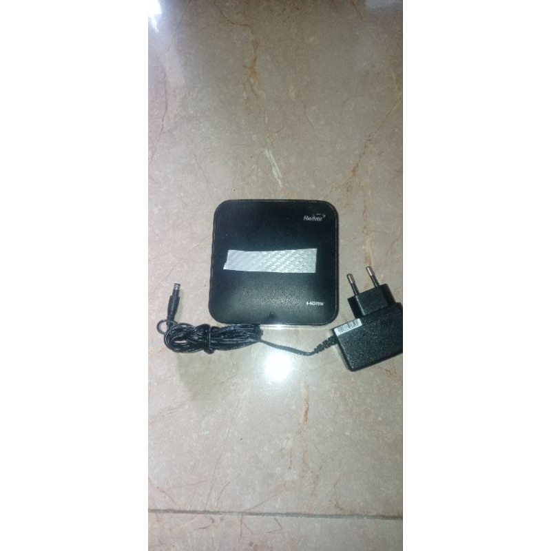 stb hg680-p masih orian pabrik plus adaftor ( bekas )