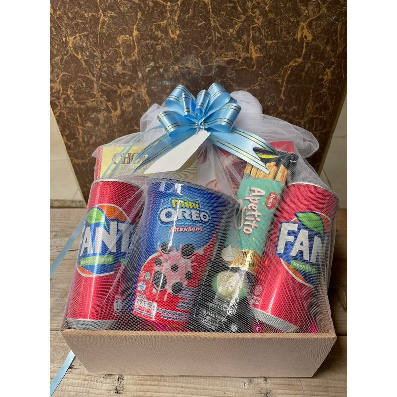 

Hampers Box / Hampers Kotak / Hampers Makanan / Gift Box / Gift and Joy