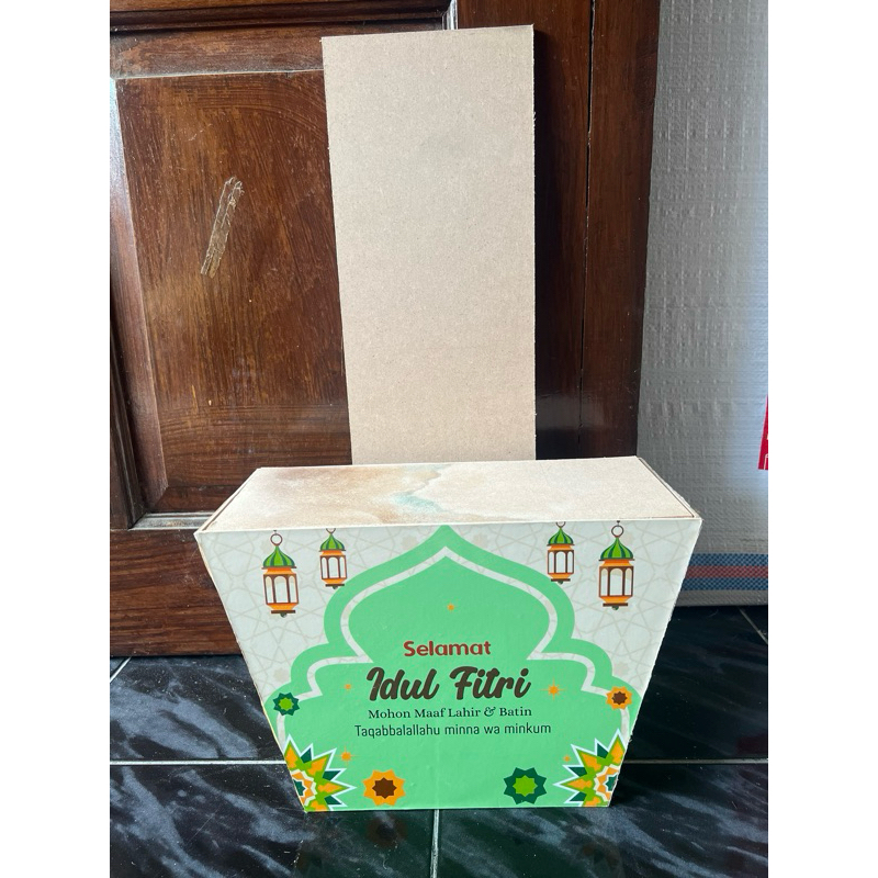 

Rubby- Belum di rakit Box parcel Tatakan Alas Parcel dengan tanbahan tatakan belakang
