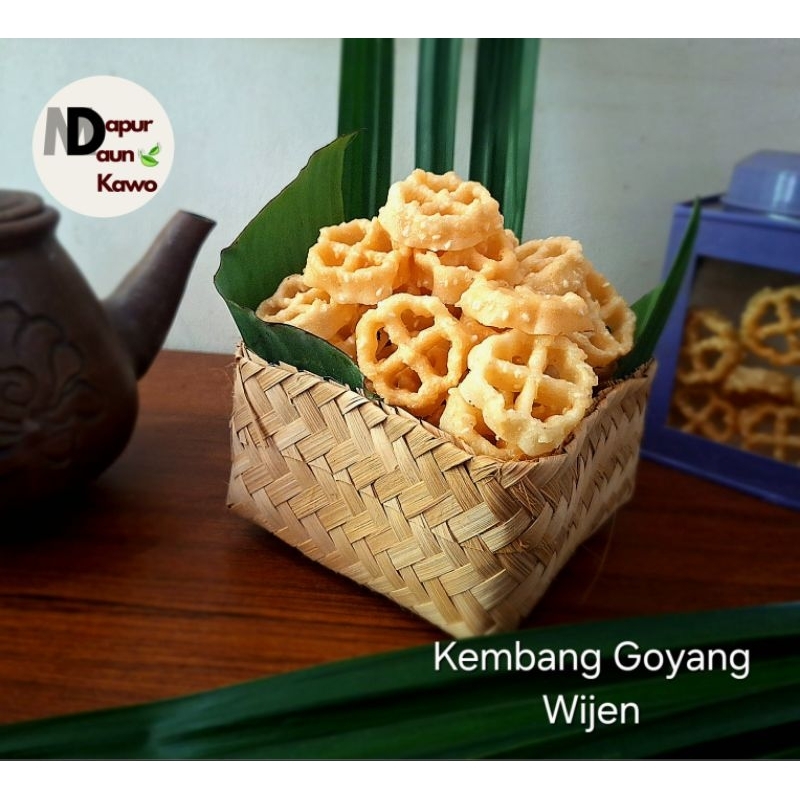 

Kembang Goyang Wijen