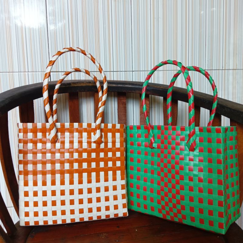 TAS ANYAMAN PLASTIK/TAS ANYAMAN BELANJA/TAS HAMPERS/TAS ANYAMAN PARCEL