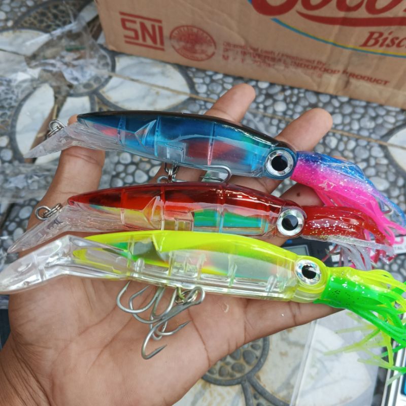 Umpan trolling bentuk cumi berat 38 gr panjang total ±20cm