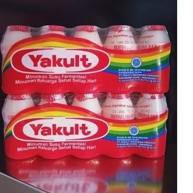 

Yakult Minuman kesehatan untuk pencernaan