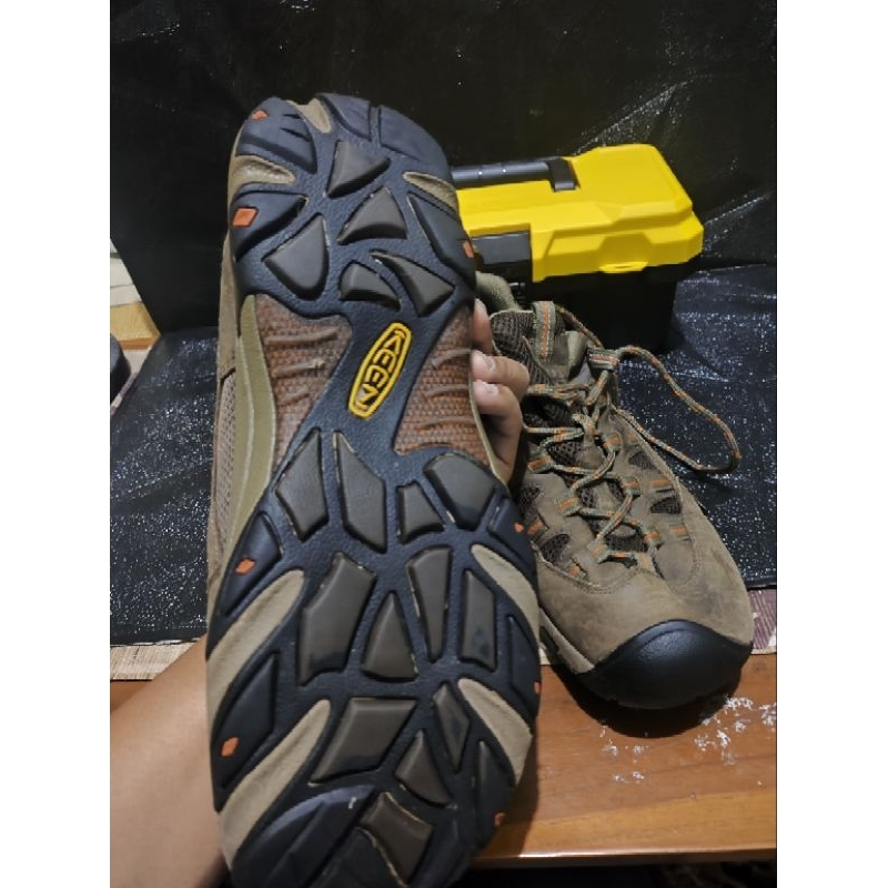 sepatu second keen outdor