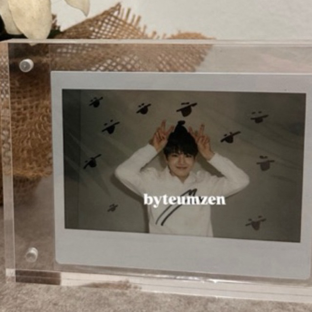 Kim Junkyu Treasure Signed Polaroid MANYO official event