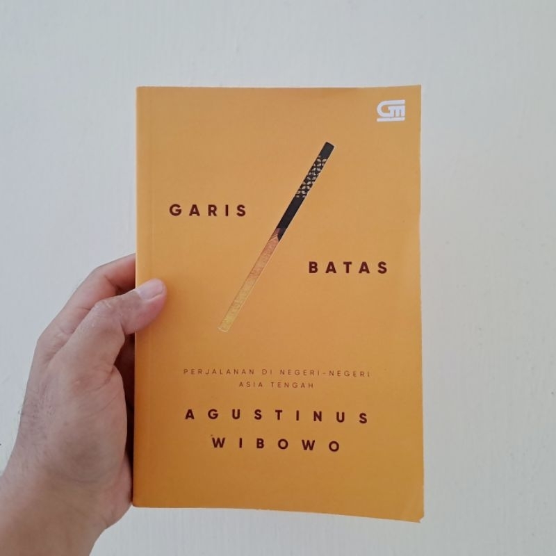 Buku Garis Batas: Perjalanan di Negeri-negeri Asia Tengah