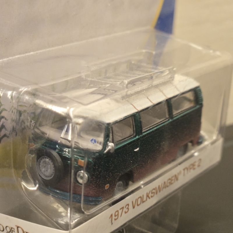 Greenlight 1/64 1973 VW VOLKSWAGEN T1 Kombi TYPE 2 Green Machine FIELD OF DREAMS