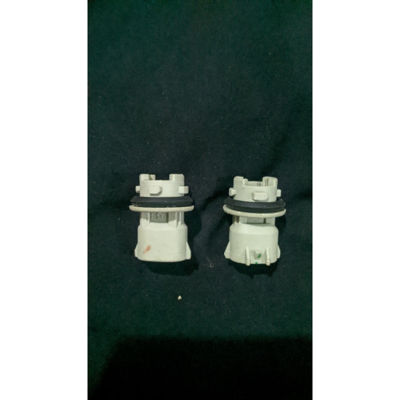 Soket socket fitting lampu senja Toyota Innova original