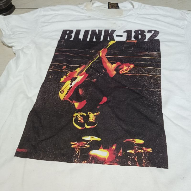 KAOS BAND BLINK182 BROCKUM SCND PUTIH