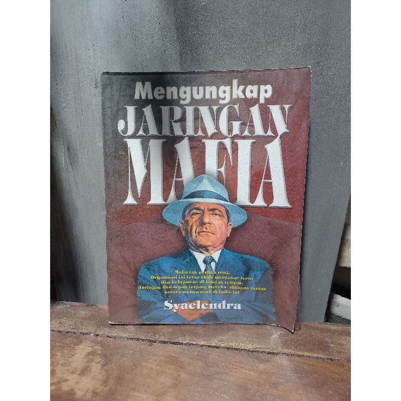 buku mengungkap jaringan mafia