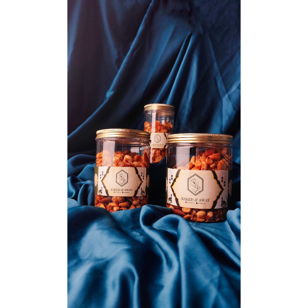 

Baked And Away Premium Mixed Nut Garrett Flavour