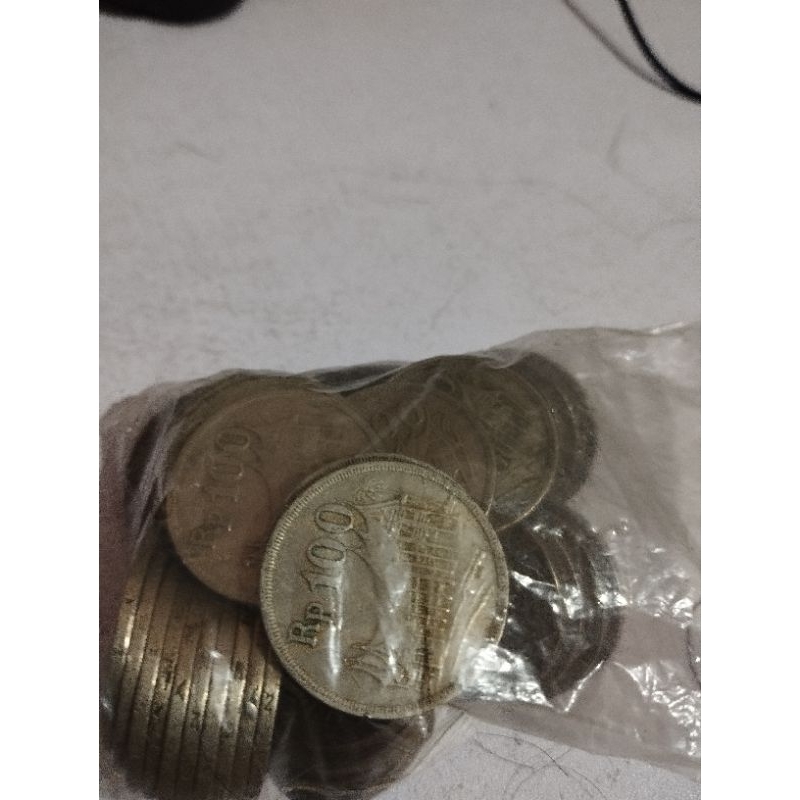 Uang jadul Uang seratus rupiah uang 100