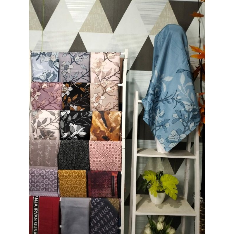 Kerudung Umama Motif Scarf