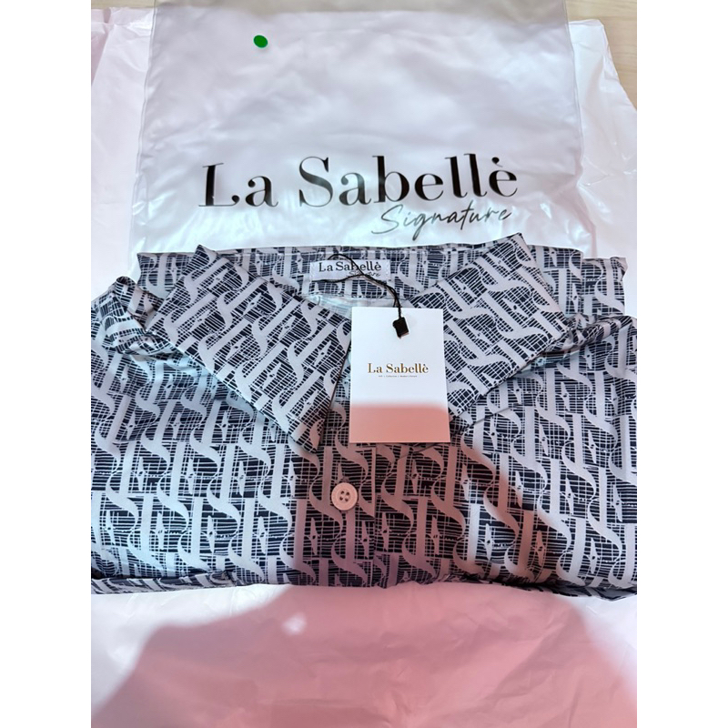 Lasabelle kemeja monogram blue