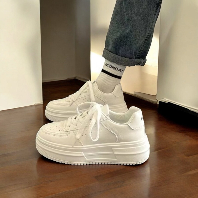 " Macati"Sepatu Sneakers Putih Polos Wanita Sepatu olah Cewek HItam Polos Korean Style/Sepatu OOTD