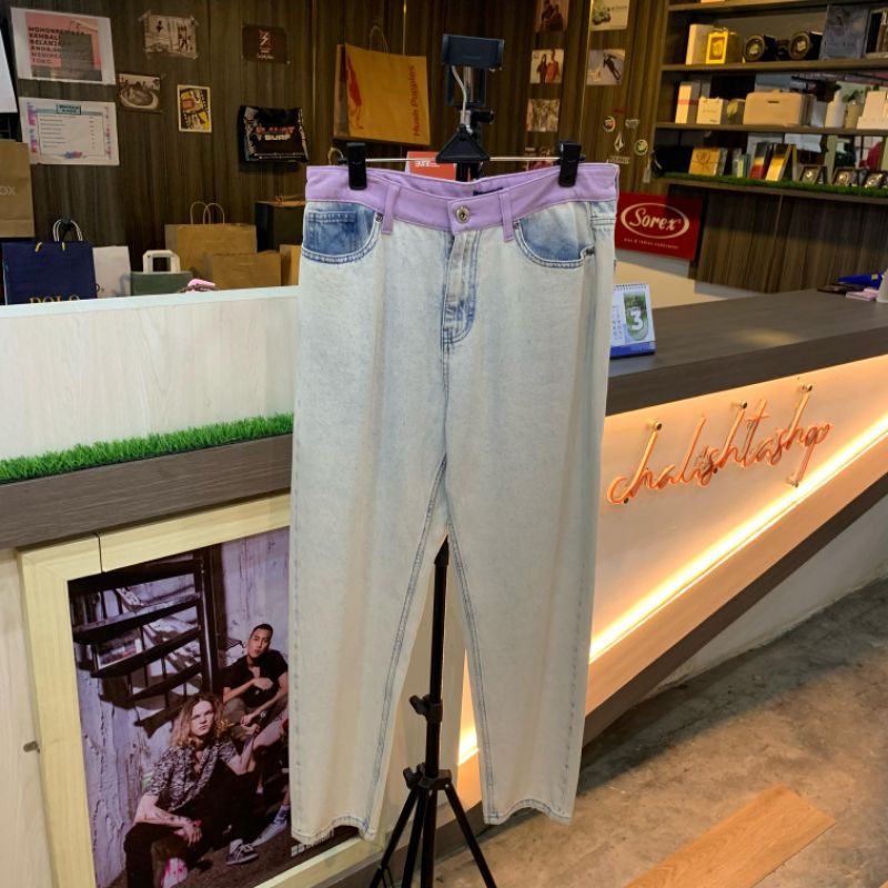 Celana Panjang Wanita Colorbox Jeans