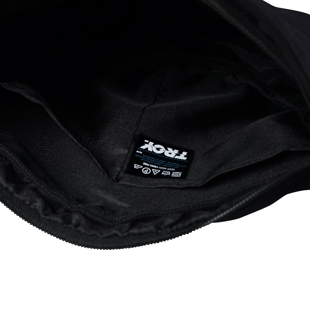 Troy Company Sling Bag Black Tagma - Tas Selepang Slingbag Hitam SBD 3067
