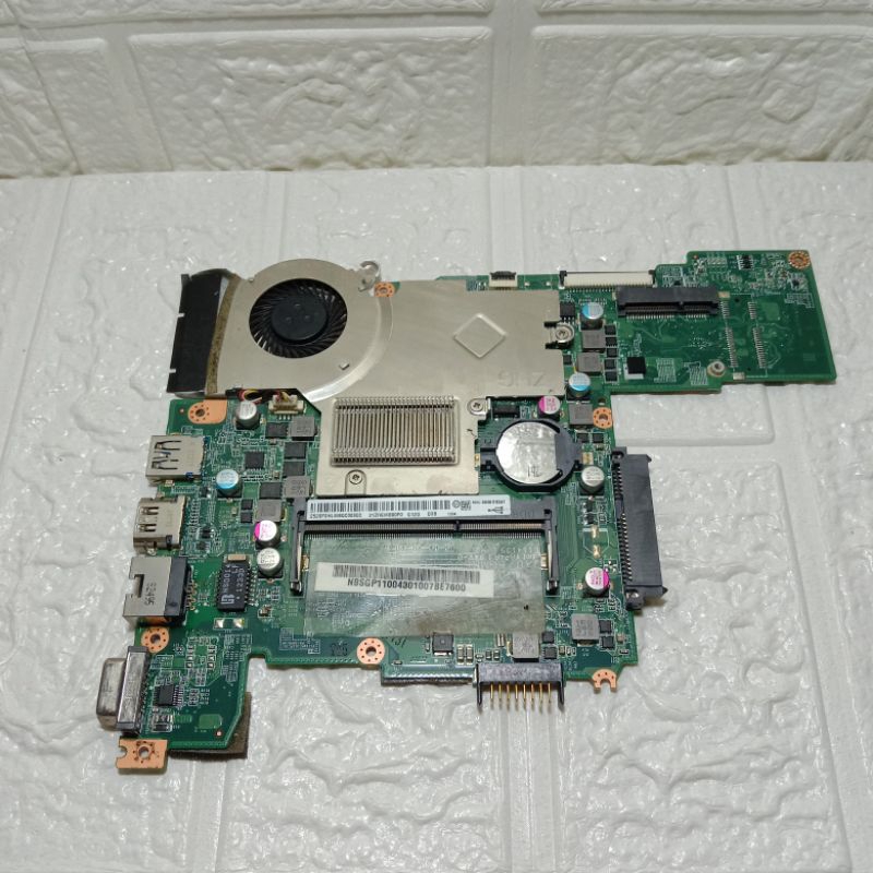 Motherboard Mainboard Mobo Mesin Laptop Acer Aspire one 725