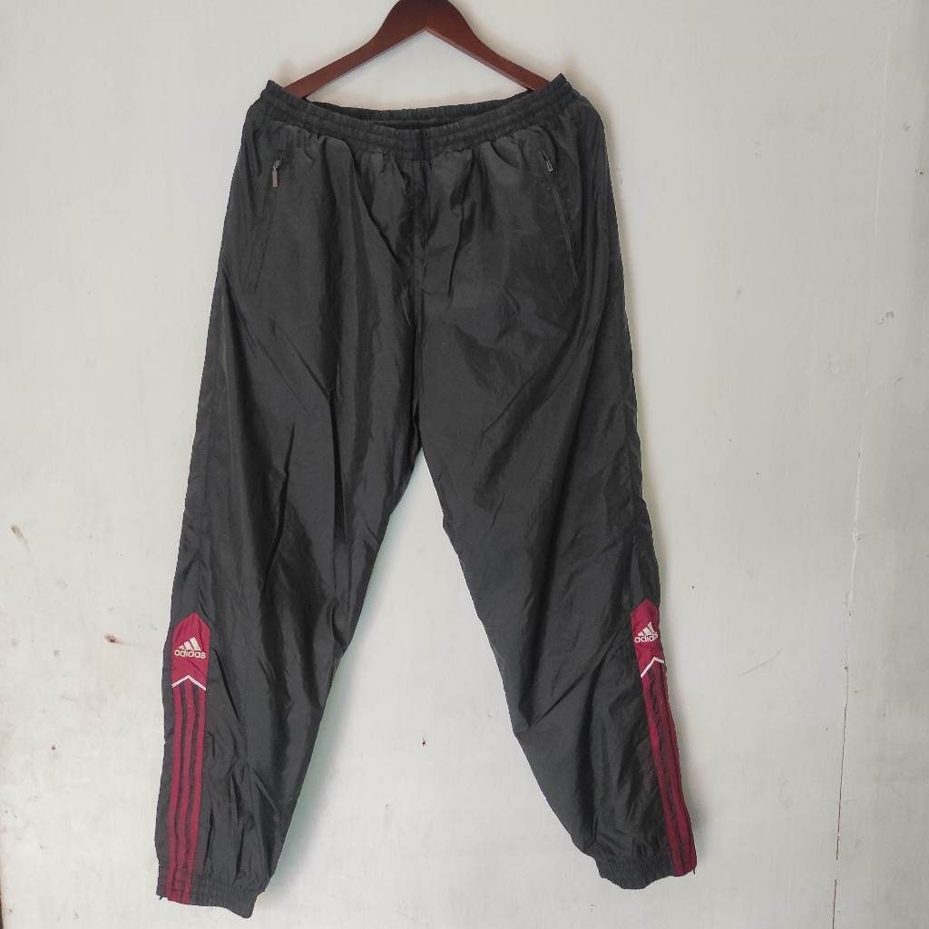 Vintage ADIDAS TRACK PANTS  Size : L fit 34-36