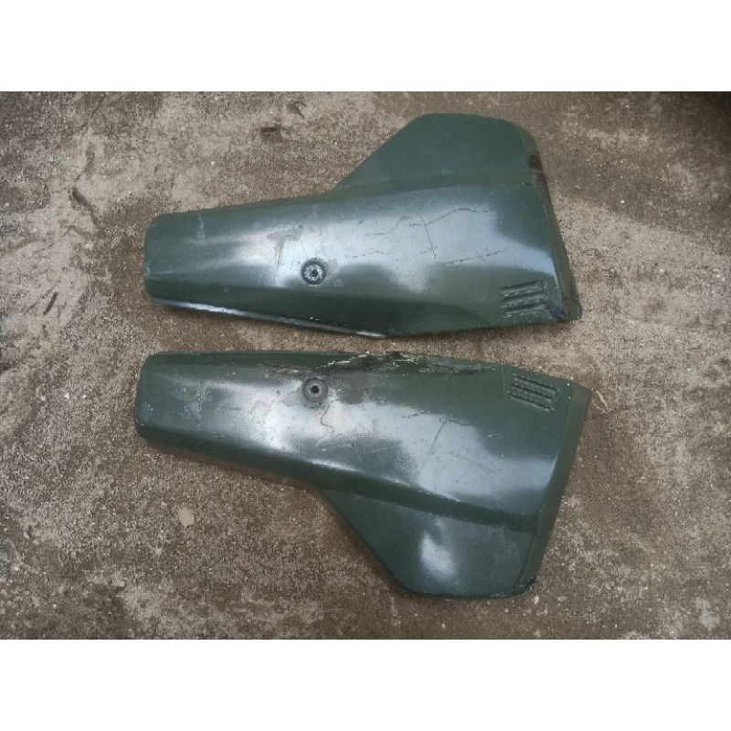 SIDE COVER ACCU SUZUKI A100 A 100  ECONOS X SUPER X SEPECIAL BOK AKI TUTUP AKI SUZUKI A100 A 100  EC