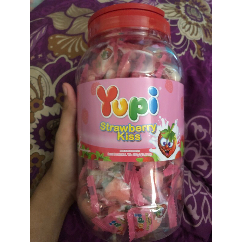 

Permen YUPI Toples