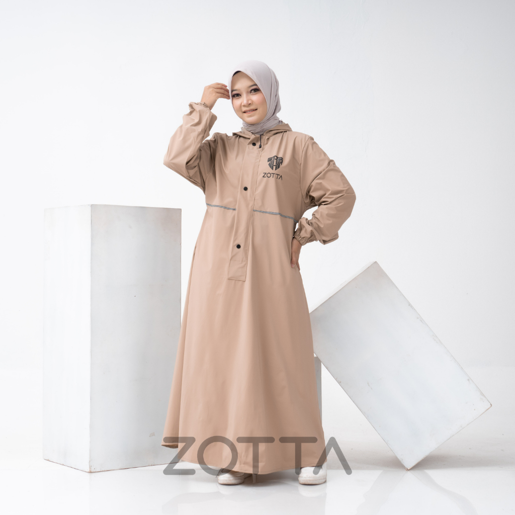 ZOTTA Jas Hujan Gamis Wanita Muslimah Jumbo Mantel Bahan PVC Tebal Anti Rembes Warna Cream Krem Lucu