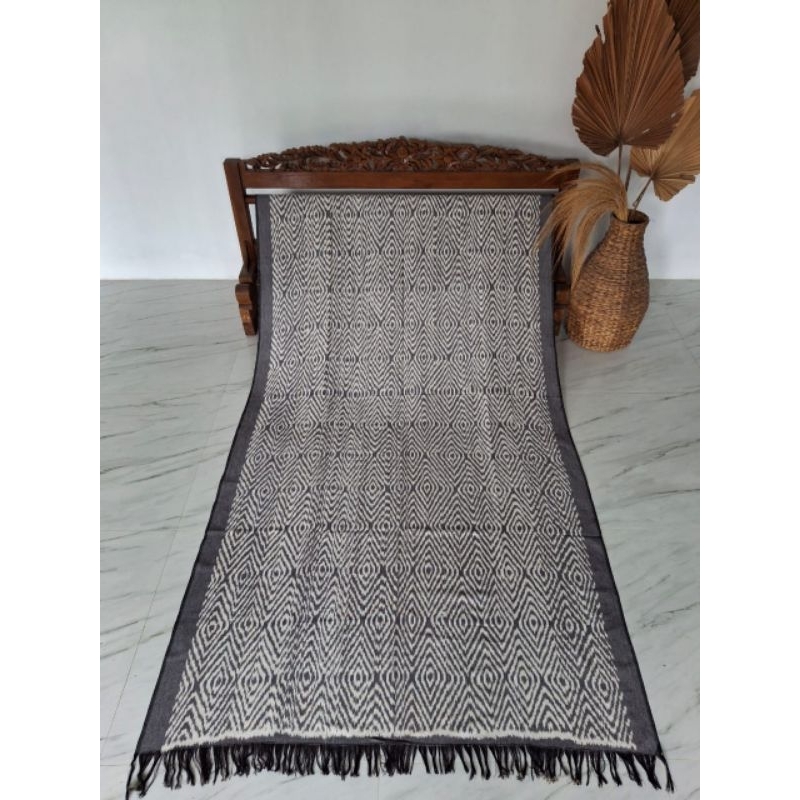 KAIN BATIK TENUN, KAIN TENUN ETNIK NUSANTARA, KAIN TENUN BLANKET TRADISIONAL TROSO JEPARA MOTIF HIPN
