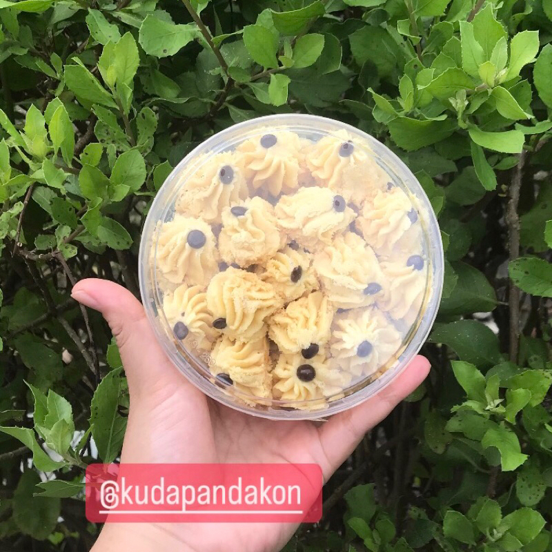 

Kuker Lebaran/ Natal Kue Kering Mawar Original 250 gram