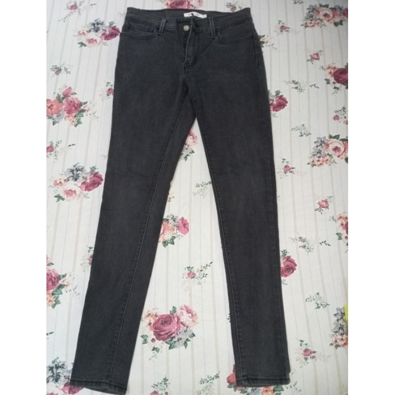 Celana Levis Skinny 710