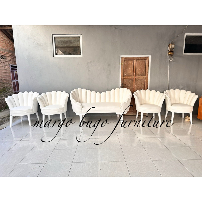 kursi pelaminan / kursi pengantin terbaru / kursi pelaminan minimalis / kursi pengantin / kursi pela