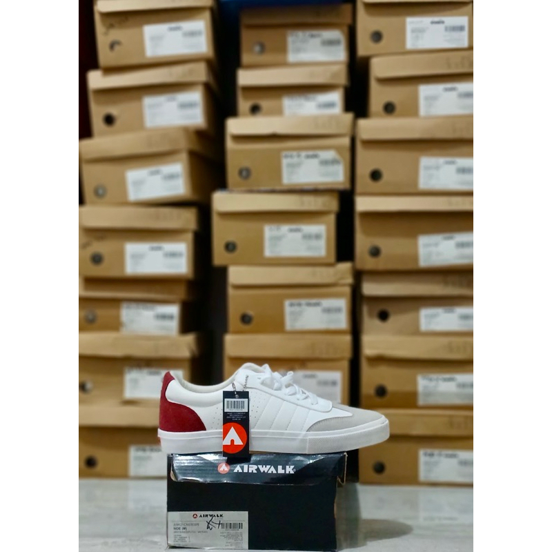 AIRWALK NOE WHITE RED SIZE 41 BARANG CUCI GUDANG
