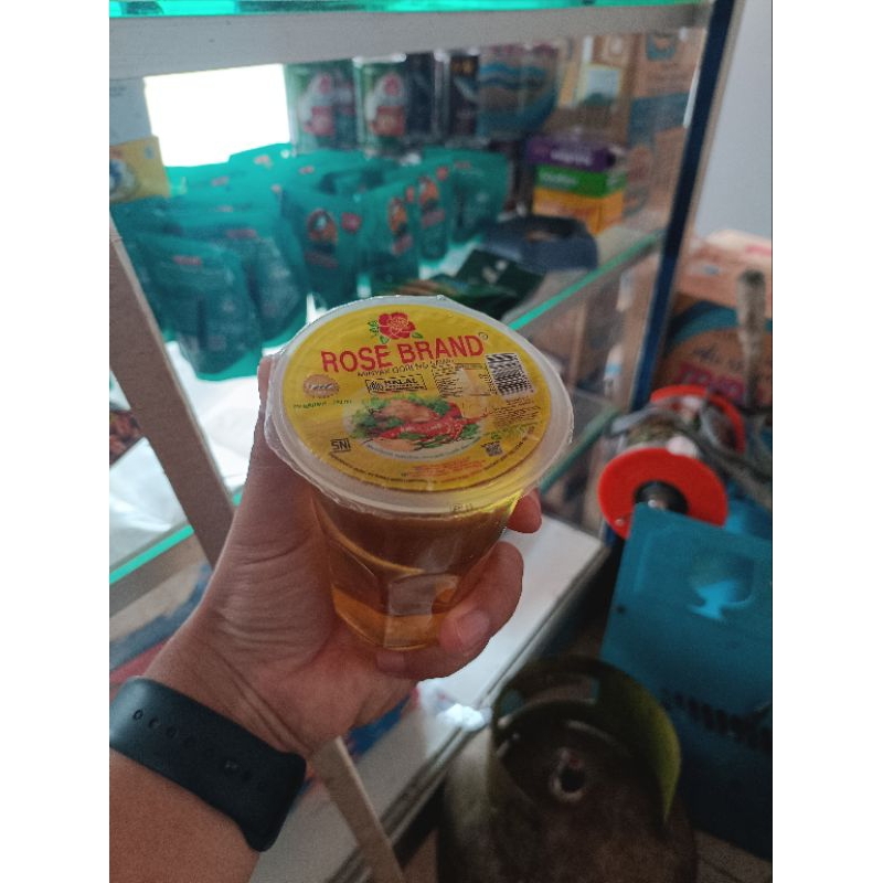 

Minyak kemasan rose brand isi 220 ml