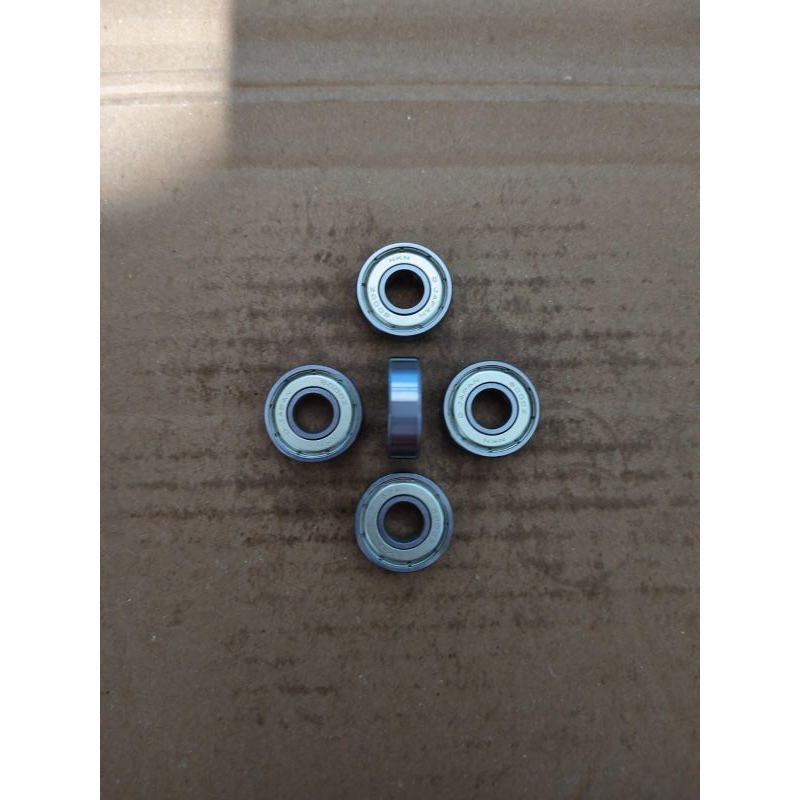 Bearing 6000zzTinggi : 8mmDiameter luar : 26mmAs dalam : 10mmUntuk mesin Bordir komputer