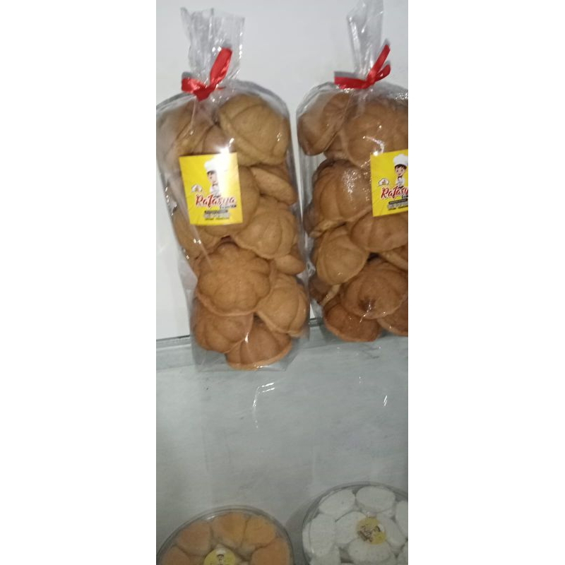 

kueh bolu kijing /jajanan tradisional