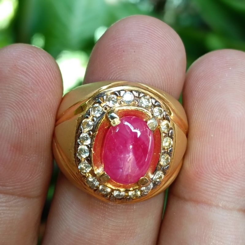 Ruby Burma belang Hot colour windusara