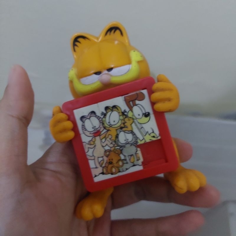 Figure Garfield mainan garfield main ski